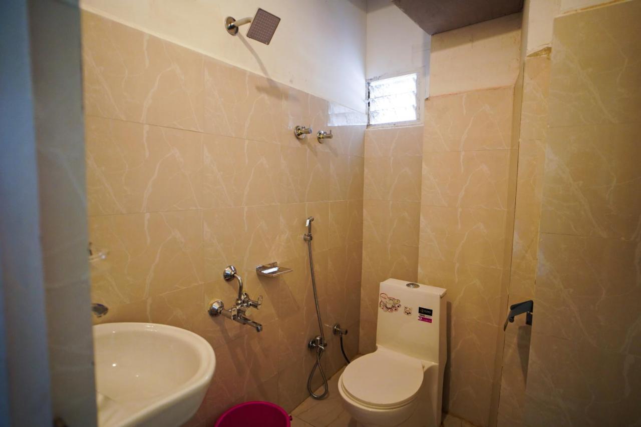 Hotel Hill Queen Near Sherpa Gumba Darjeeling Mall 5 Min Couple Friendly Luaran gambar